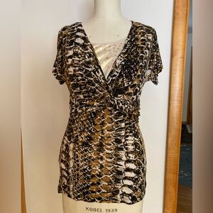 Susan Bristol Brown and Black Snakeskin Pattern Blouse Abstract Sequin Twisted